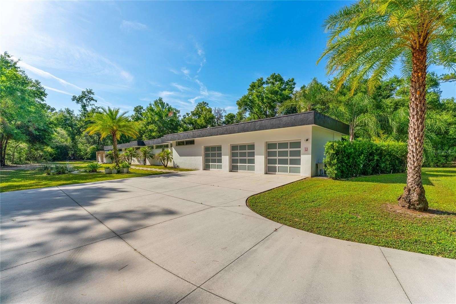 19.9 Acres of Recreational Land with Home for Sale in Floral City, Florida