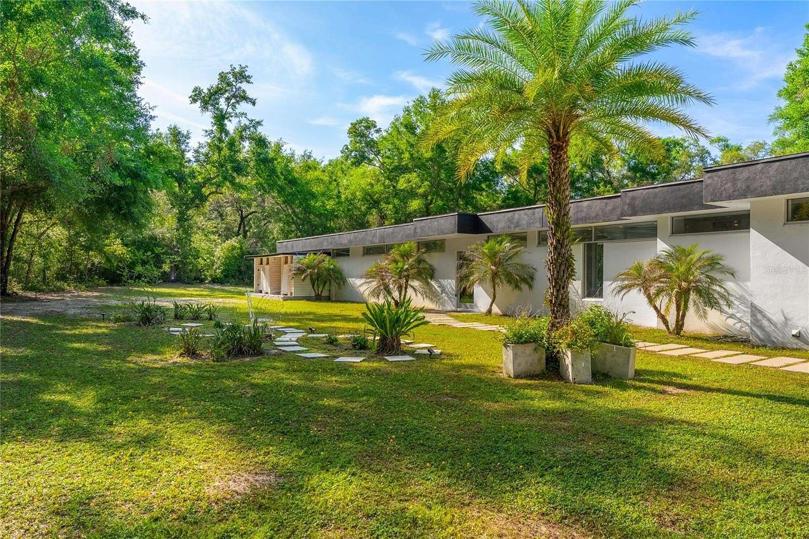 19.9 Acres of Recreational Land with Home for Sale in Floral City, Florida