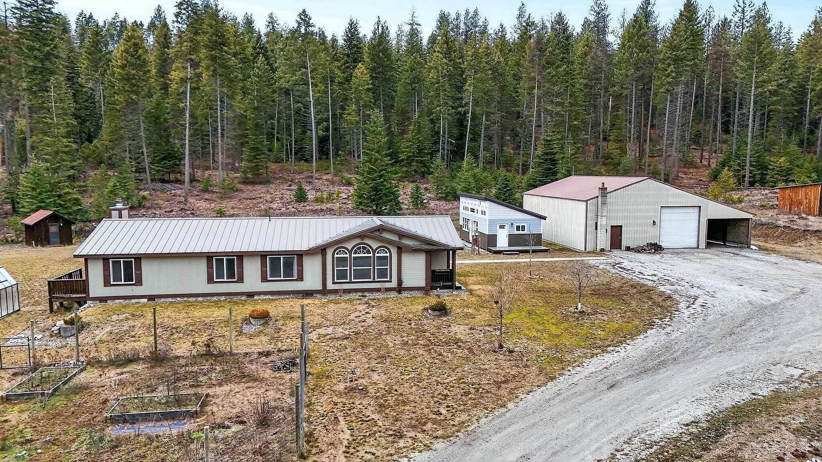 20 Acres of Land with Home for Sale in Newport, Washington