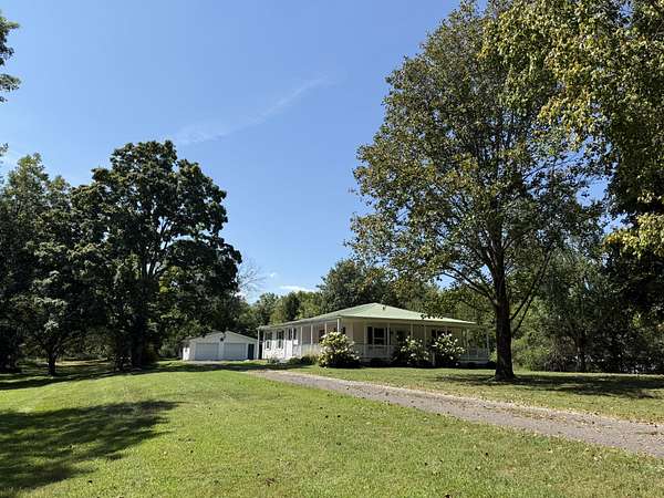 2 Acres of Land with Home for Sale in Gallatin, Tennessee