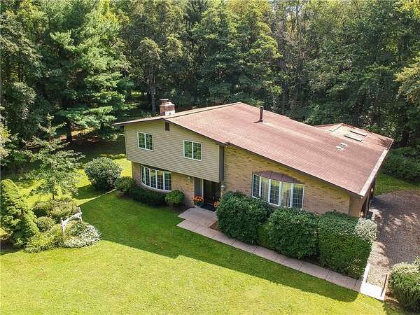 6 Acres of Land with Home for Sale in Valencia, Pennsylvania