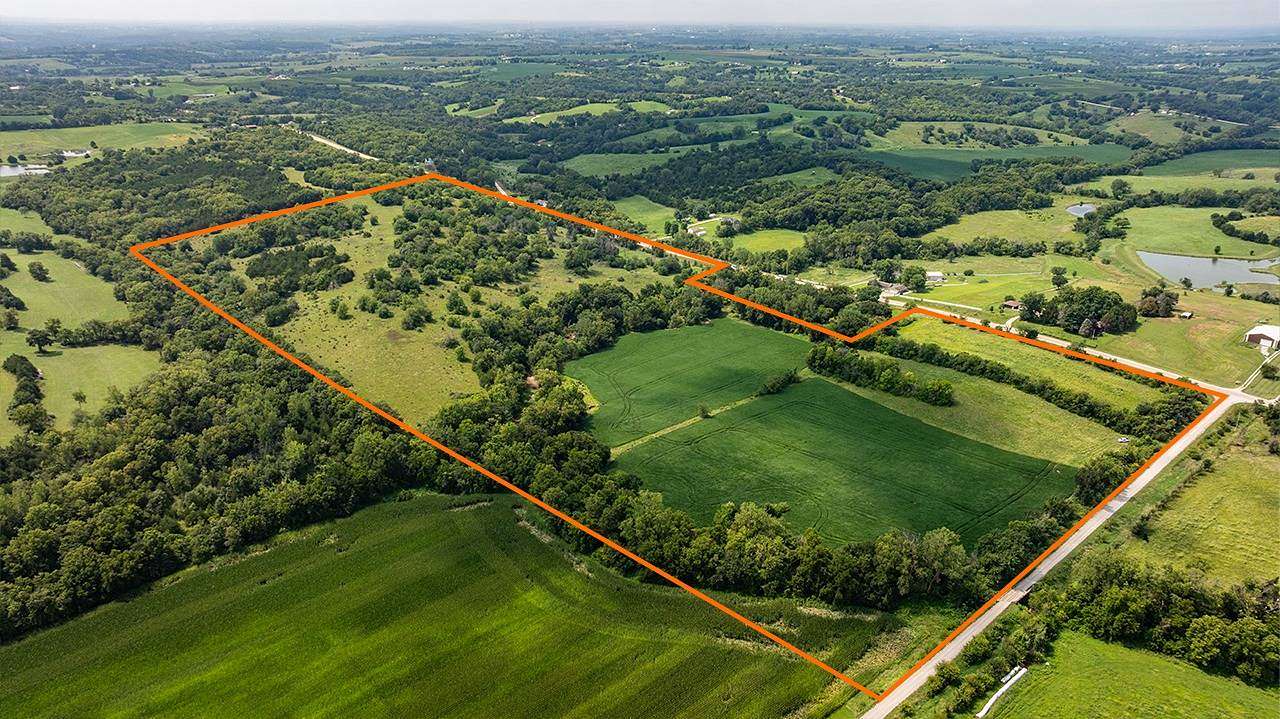 75 Acres of Agricultural & Residential Land for Sale in St. Charles, Iowa