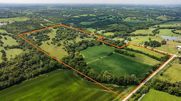 75 Acres of Agricultural & Residential Land for Sale in St. Charles, Iowa