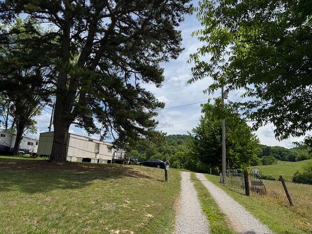 55 Acres of Recreational Land for Sale in Gordonsville, Tennessee