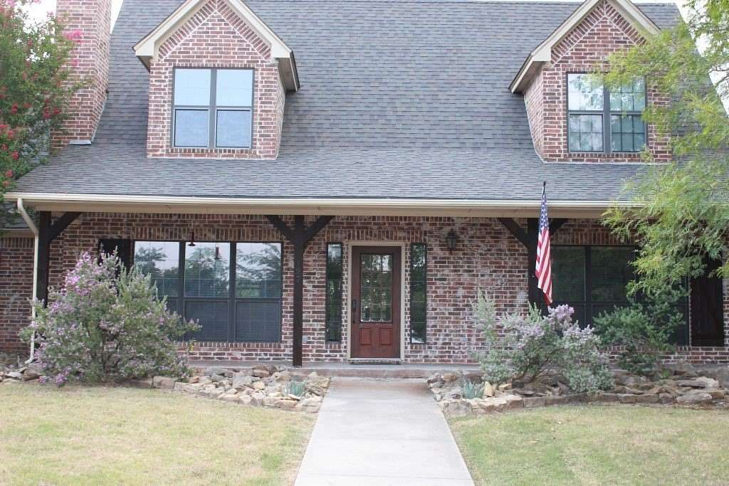 2.37 Acres of Land with Home for Sale in Bridgeport, Texas