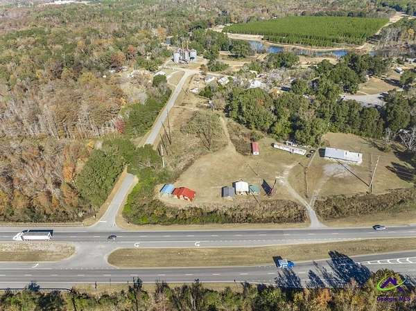 3 Acres of Commercial Land for Sale in Hawkinsville, Georgia