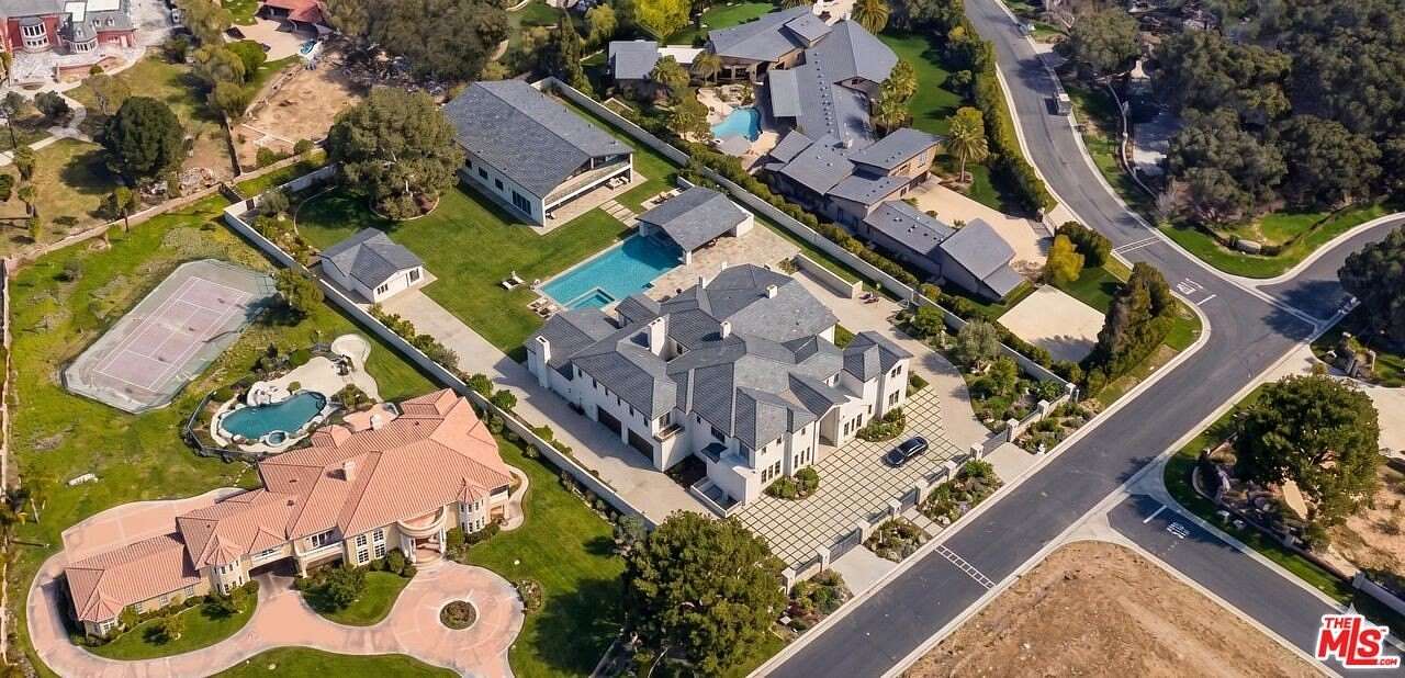 2 Acres of Residential Land for Sale in Chatsworth, California