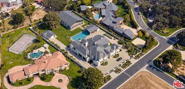 2 Acres of Residential Land for Sale in Chatsworth, California