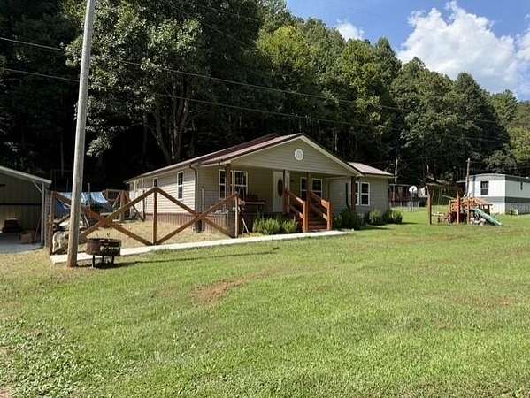 2.5 Acres of Land with Home for Sale in Steele, Kentucky