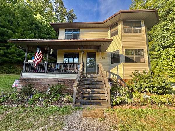 12.8 Acres of Recreational Land with Home for Sale in North Tazewell, Virginia