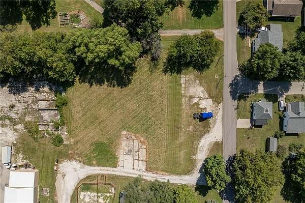1.67 Acres of Commercial Land for Sale in Savannah, Missouri
