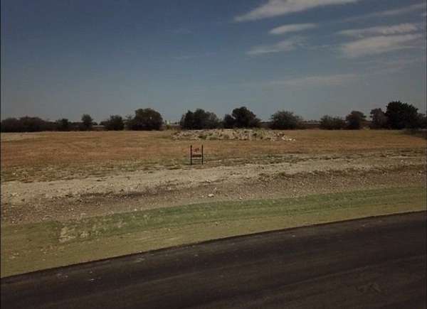 2 Acres of Residential Land for Sale in Ponder, Texas