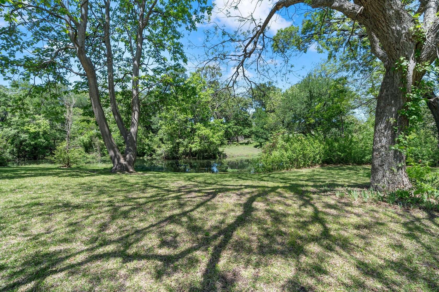 20 Acres of Land with Home for Sale in Midlothian, Texas