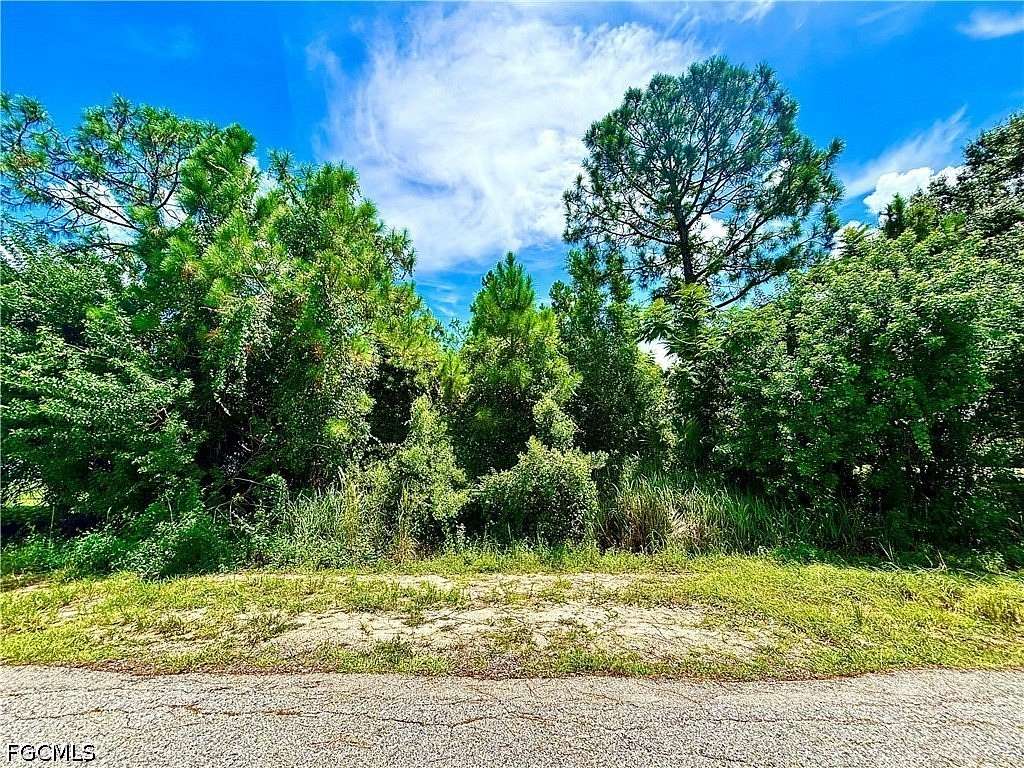 0.5 Acres of Residential Land for Sale in Lehigh Acres, Florida