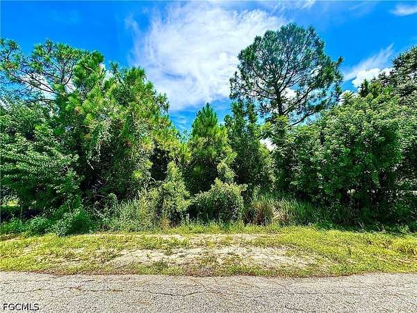 0.5 Acres of Residential Land for Sale in Lehigh Acres, Florida