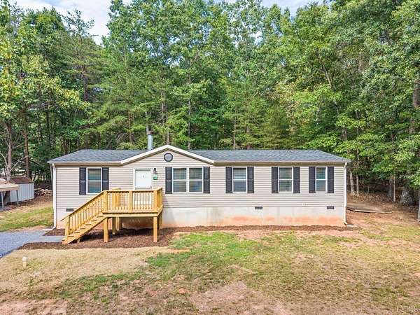 8 Acres of Land with Home for Sale in Huddleston, Virginia