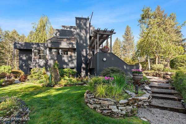 1.7 Acres of Land with Home for Sale in Coeur d'Alene, Idaho