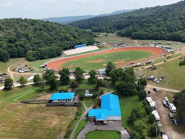 350 Acres of Land for Sale in Sparta, Tennessee