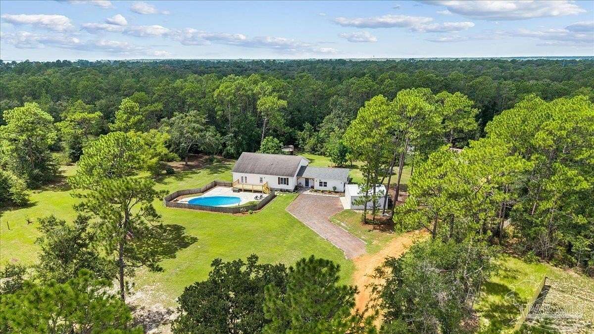 6 Acres of Land with Home for Sale in Milton, Florida