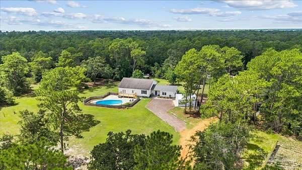 6 Acres of Land with Home for Sale in Milton, Florida