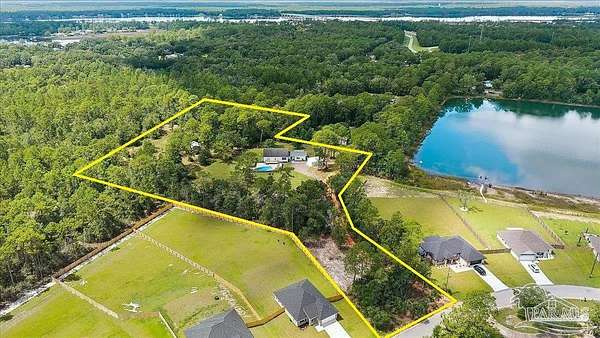 6 Acres of Land with Home for Sale in Milton, Florida