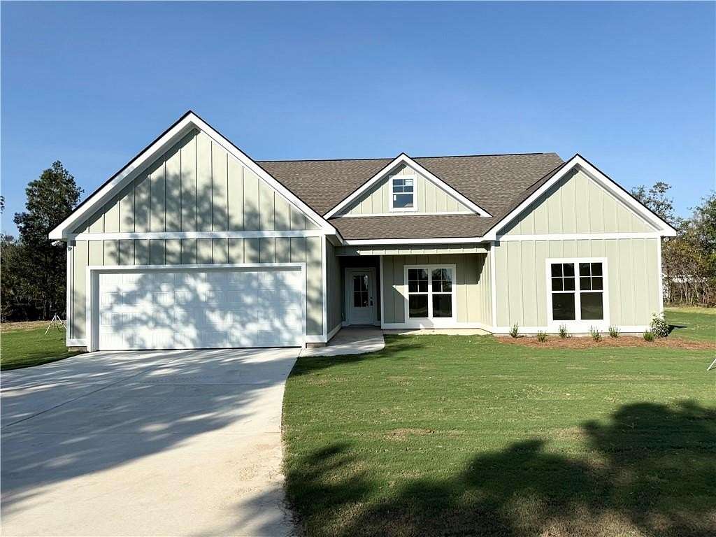 1.7 Acres of Land with Home for Sale in Salem, Alabama