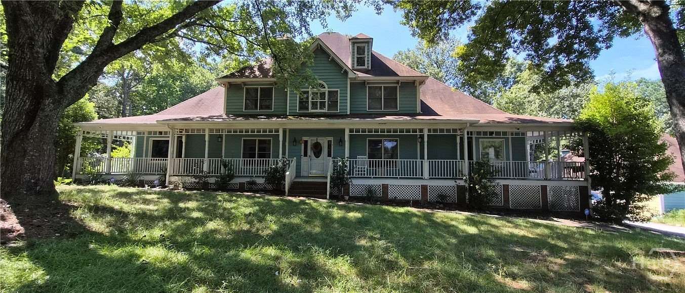 5.13 Acres of Land with Home for Sale in Lithonia, Georgia