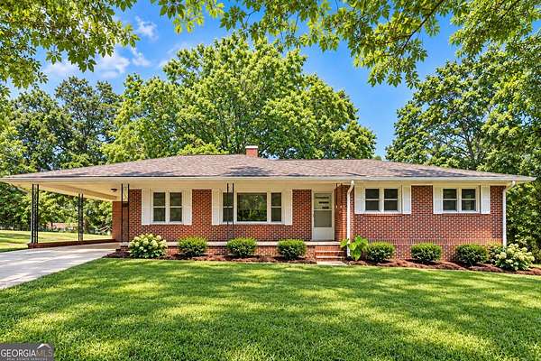 1.9 Acres of Land with Home for Sale in Toccoa, Georgia