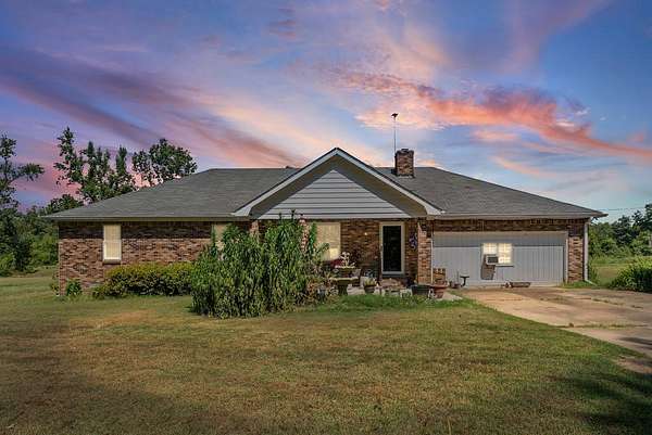 40.5 Acres of Land with Home for Sale in Como, Mississippi