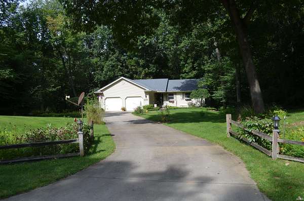 2 Acres of Land with Home for Sale in Syracuse, Indiana