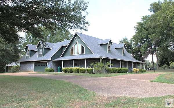 2.26 Acres of Land with Home for Sale in New Boston, Texas