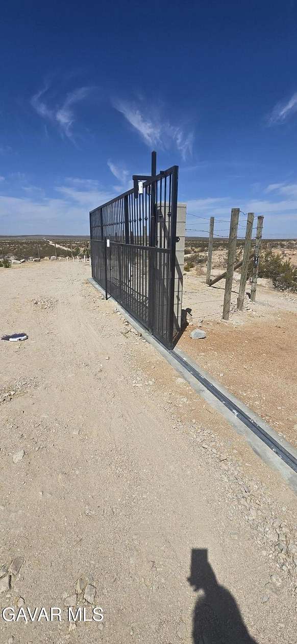 2.57 Acres of Commercial Land for Sale in Lancaster, California