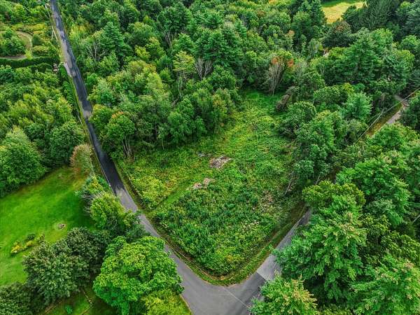 3.1 Acres of Residential Land for Sale in Monson, Massachusetts