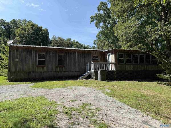 1.5 Acres of Land with Home for Sale in Moulton, Alabama