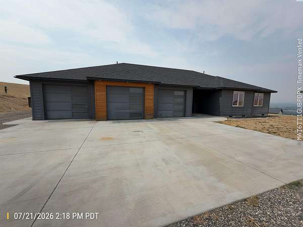 5.4 Acres of Land with Home for Sale in Prosser, Washington