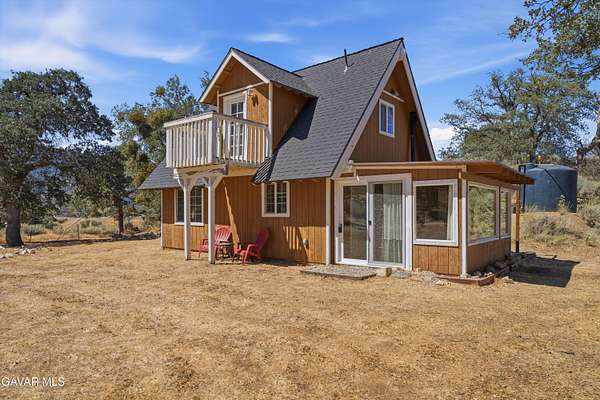 2.66 Acres of Land with Home for Sale in Tehachapi, California