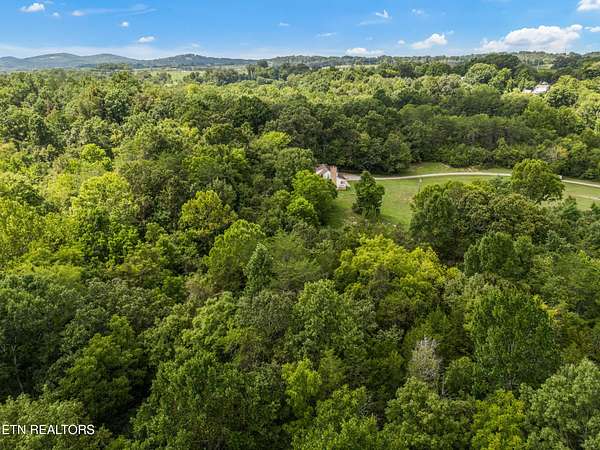 27 Acres of Land for Sale in Strawberry Plains, Tennessee