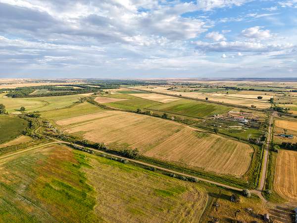 492 Acres of Land with Home for Sale in Glasgow, Montana