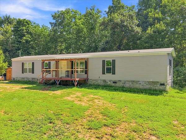 1.59 Acres of Land with Home for Sale in Bulls Gap, Tennessee