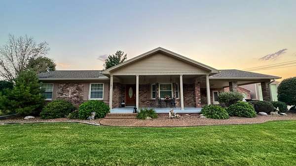 2.1 Acres of Land with Home for Sale in Portland, Tennessee