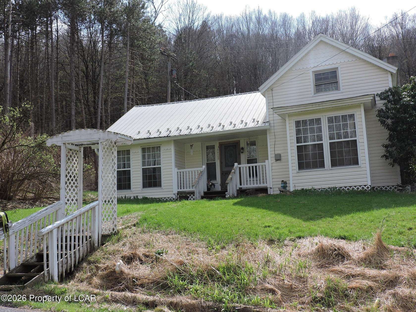8 Acres of Land with Home for Sale in Tunkhannock, Pennsylvania