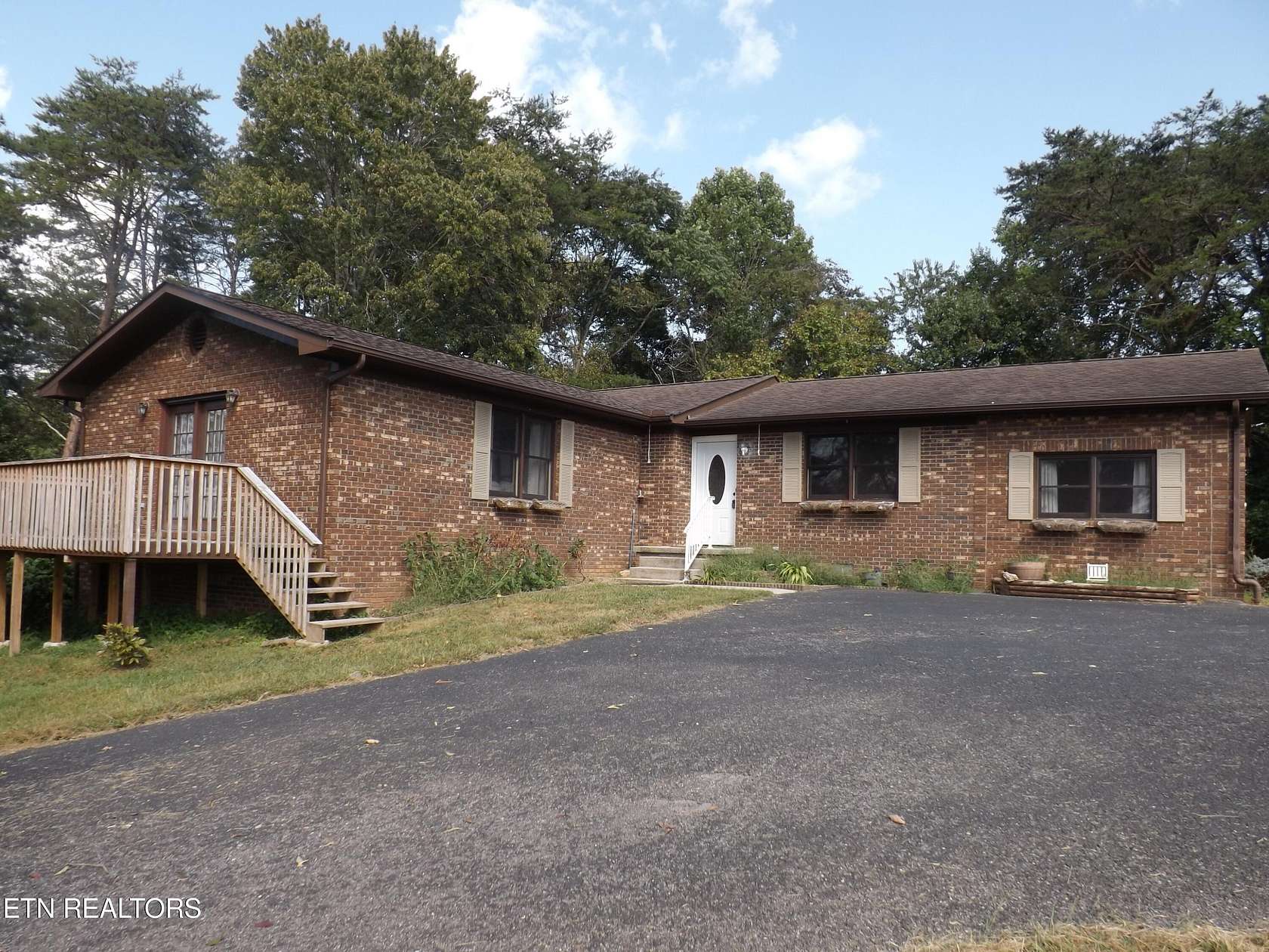 1.7 Acres of Land with Home for Sale in Harrogate, Tennessee