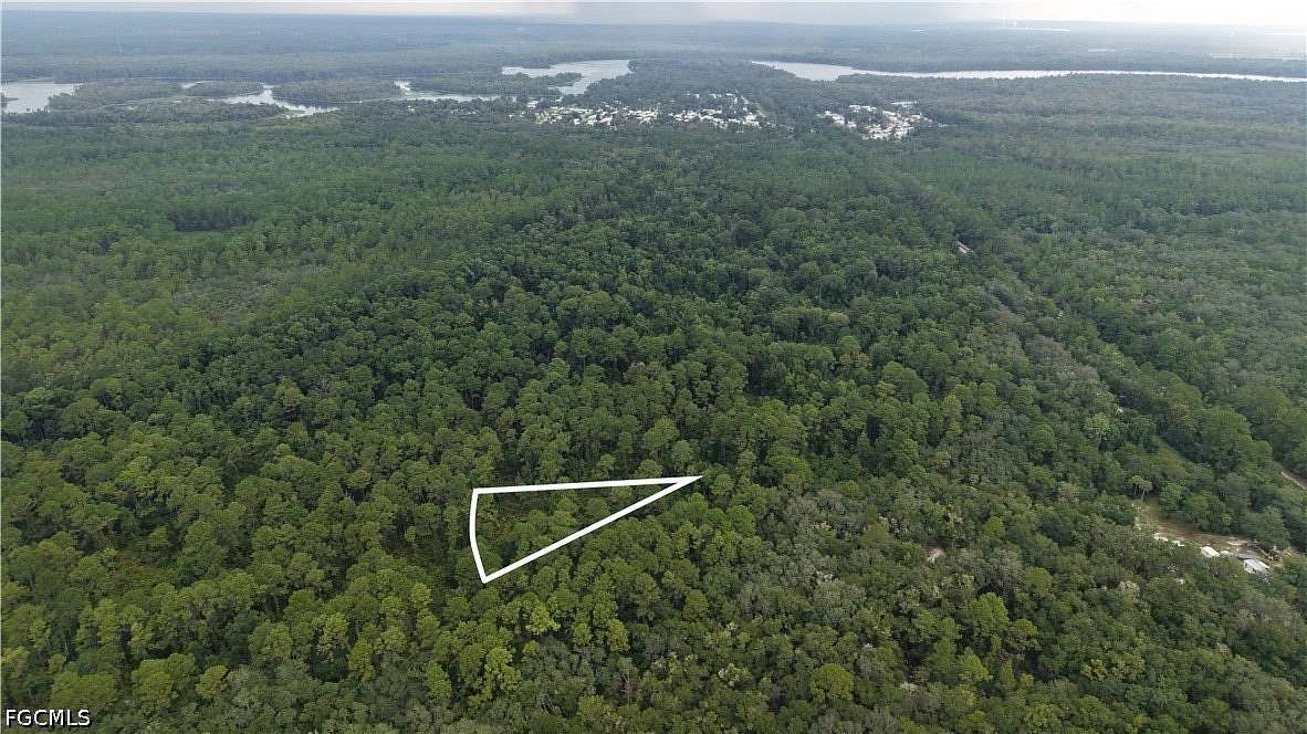 1.37 Acres of Land for Sale in Satsuma, Florida