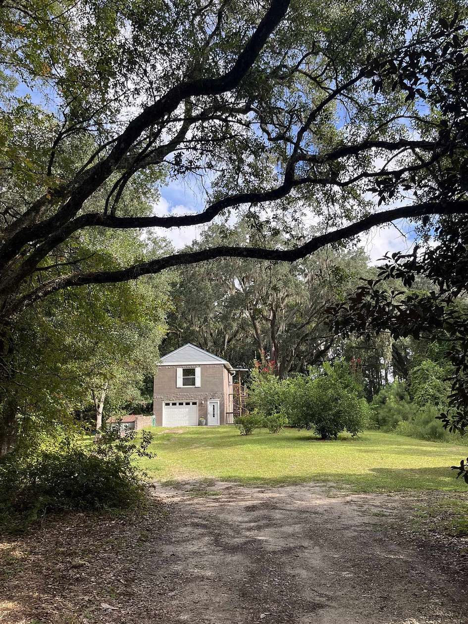 2.19 Acres of Land with Home for Sale in Tallahassee, Florida