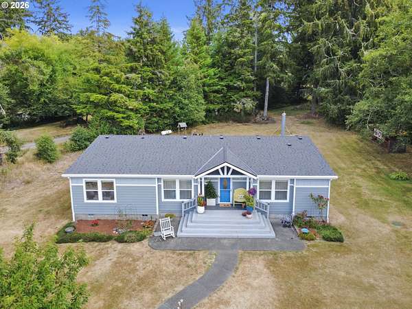 1.75 Acres of Land with Home for Sale in Astoria, Oregon