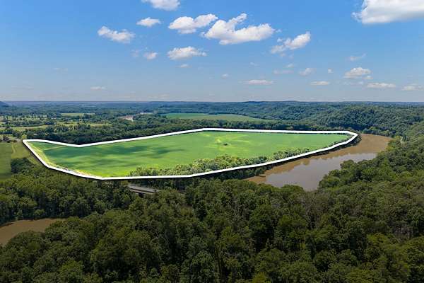115 Acres of Land for Sale in Waverly, Tennessee