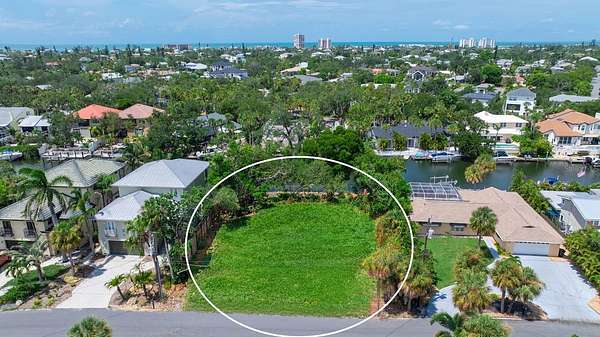 0.31 Acres of Residential Land for Sale in Sarasota, Florida