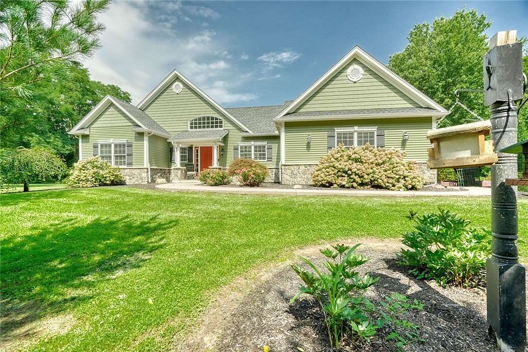 26.3 Acres of Land with Home for Sale in Hamlin, New York