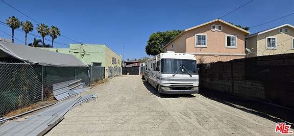 0.09 Acres of Land for Sale in Los Angeles, California