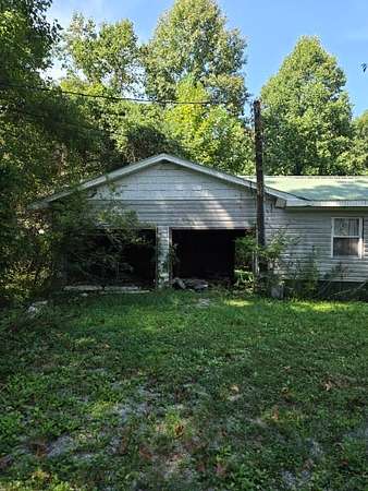 3 Acres of Land with Home for Sale in Rockwood, Tennessee